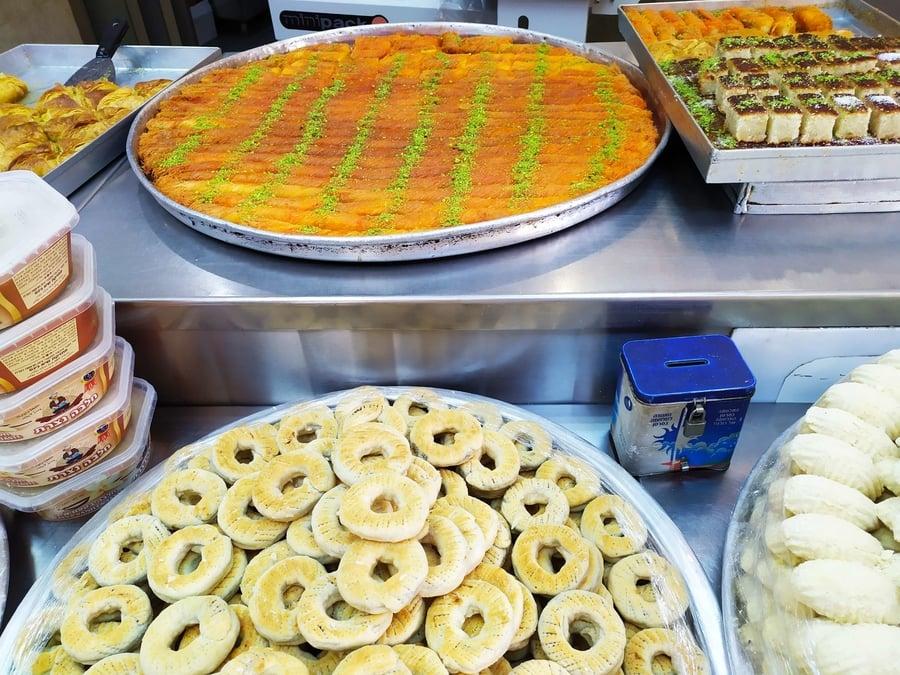 Knafeh in Wadi Nisnas, Haifa